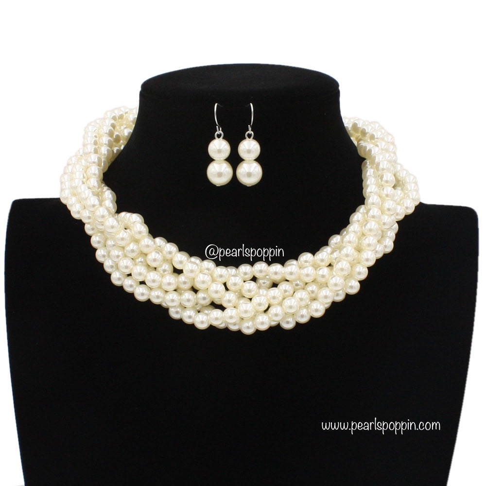 White pearl necklace